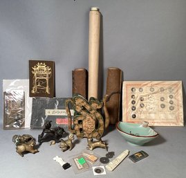 Vintage Asian collectibles, including;