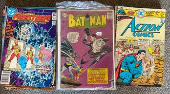 Roughly 50 vintage DC Comic books 366f18