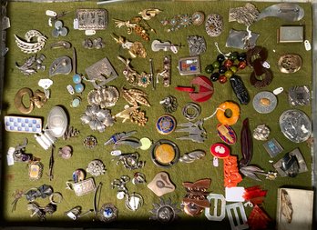 Over 50 vintage pins some sterling  366f6c