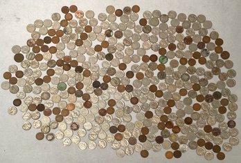A large collection of Indian Cents,