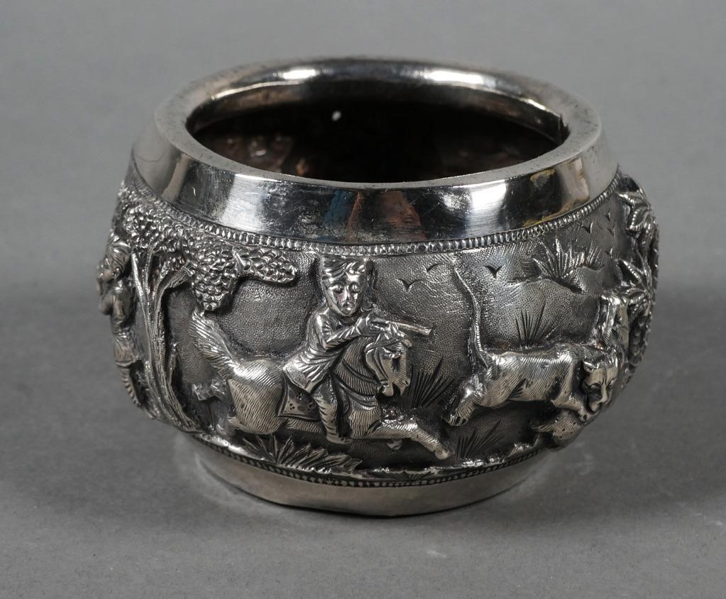 OLD BURMESE SILVER REPOUSSE BOWLAntique 36524e