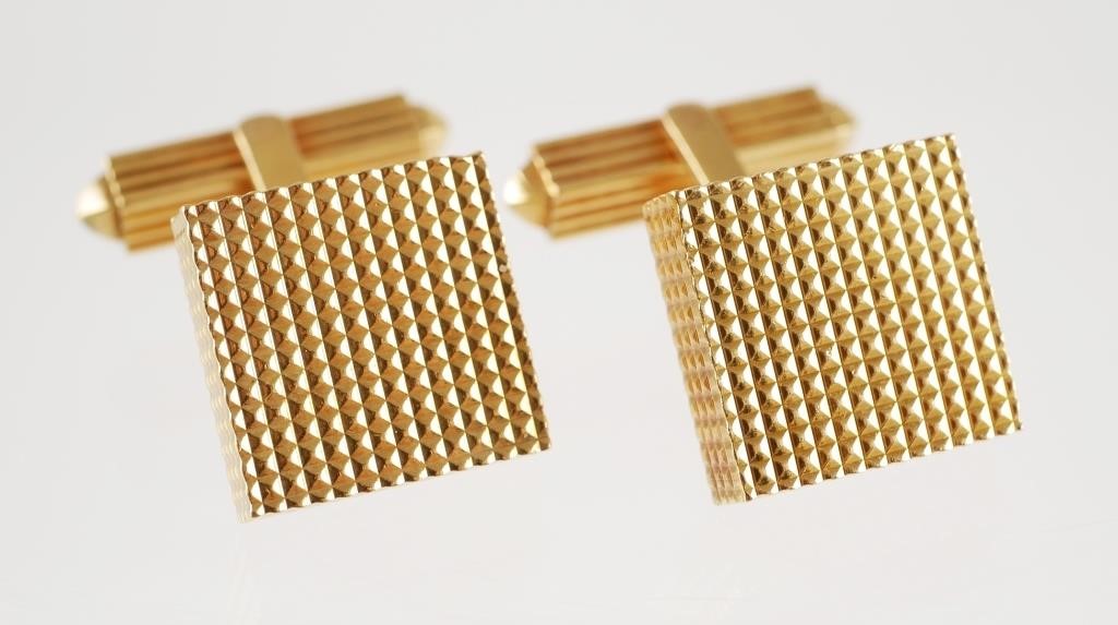 PAIR CARTIER 18K YELLOW GOLD CUFFLINKSPair 365370