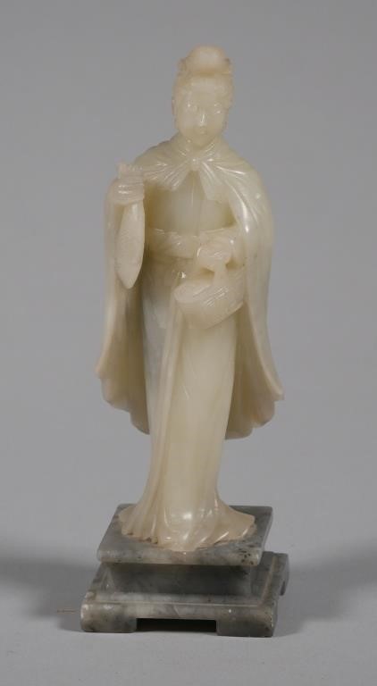 CARVED CHINESE HARDSTONE WOMAN