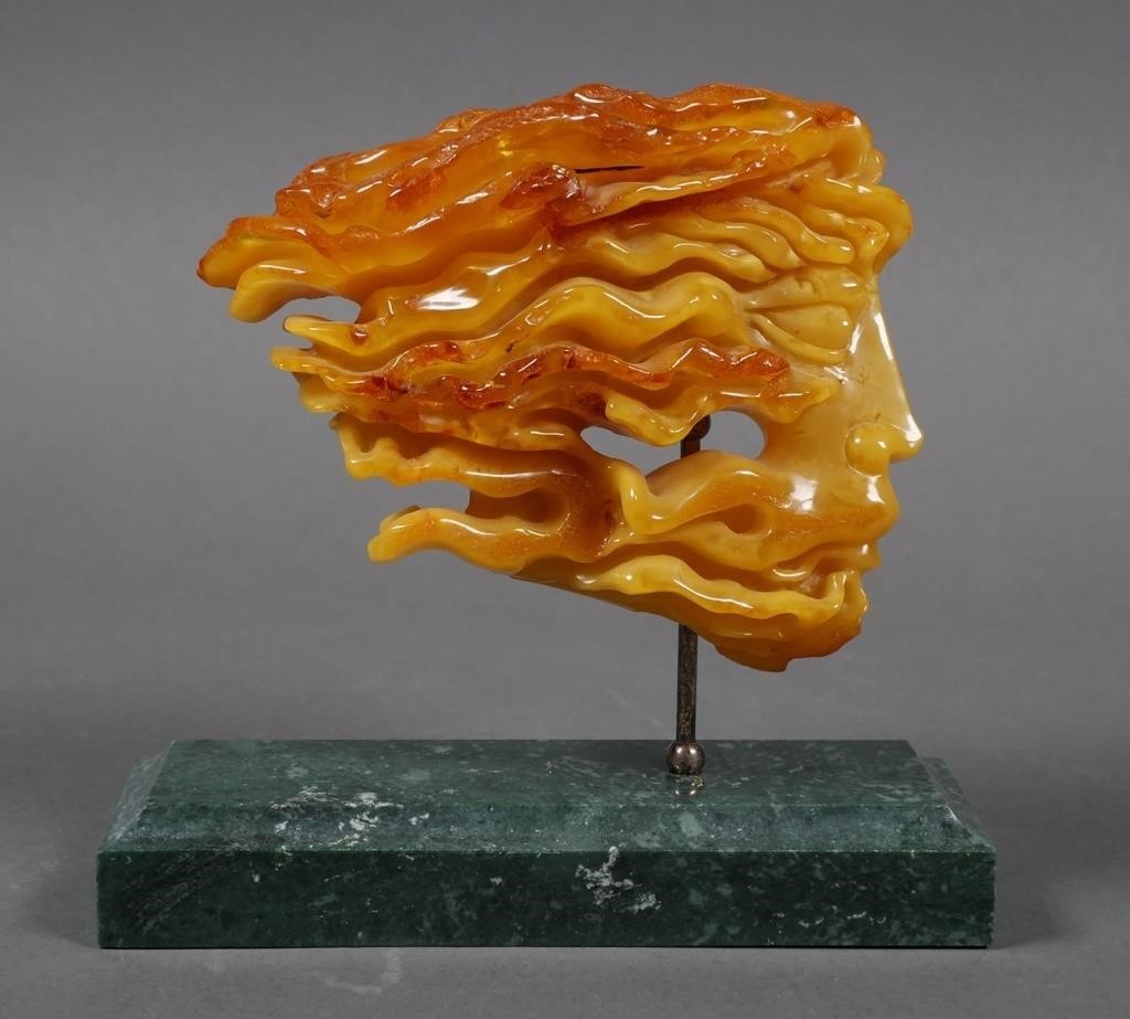 BALTIC AMBER CARVED HEADLarge carved