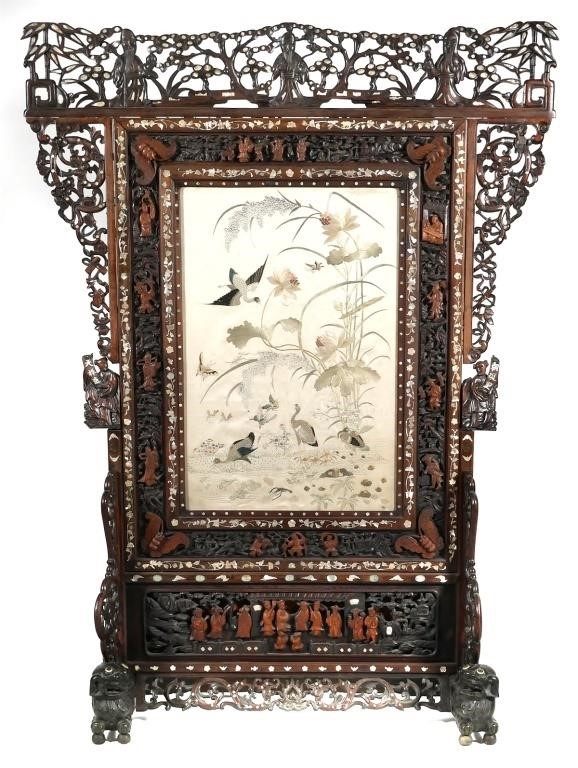 CHINESE FRAMED SILK EMBROIDERY