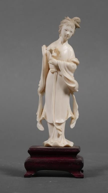 ANTIQUE CHINESE GUANYIN IVORY STATUEMeasures 365775