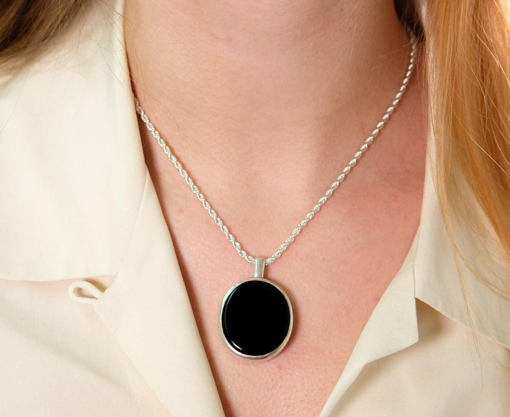 STERLING SILVER BLACK ONYX PENDANT 36585f