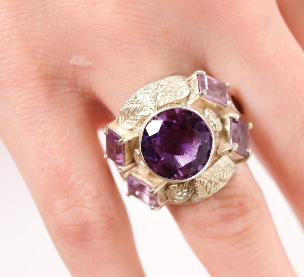 STERLING SILVER AMETHYST RING  3658a3