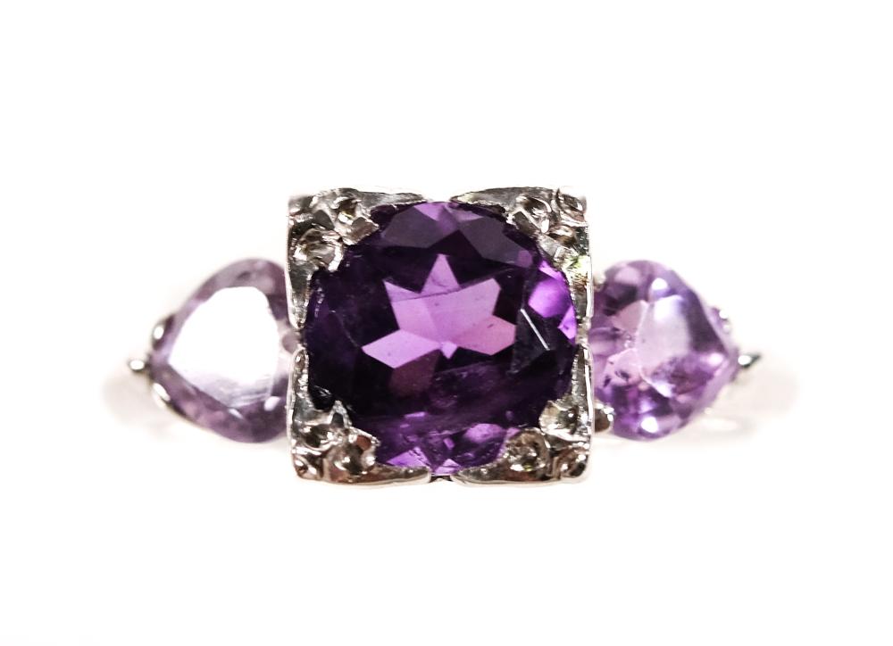 ORANGE BLOSSOM IRID PLAT AMETHYST RING,