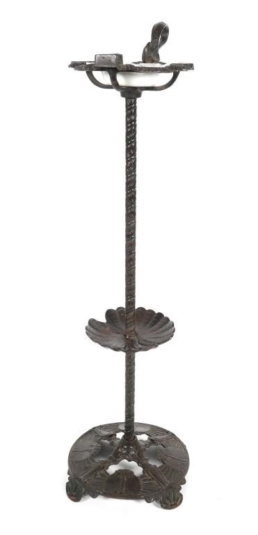 TAMPA ASH TRAY STAND CAST IRONThis 365987