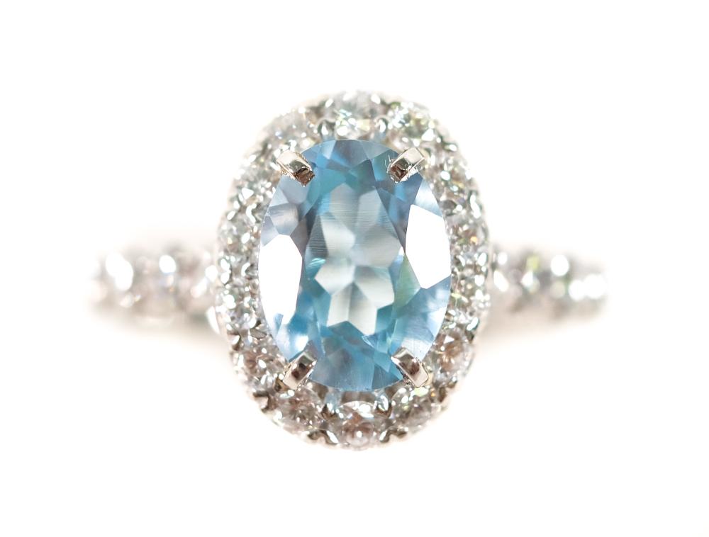 PLATINUM AQUAMARINE DIAMOND RING 3659b6