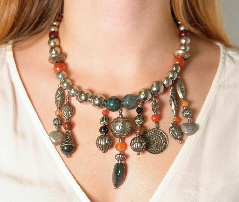 VINTAGE SILVER, AMBER & HARDSTONE