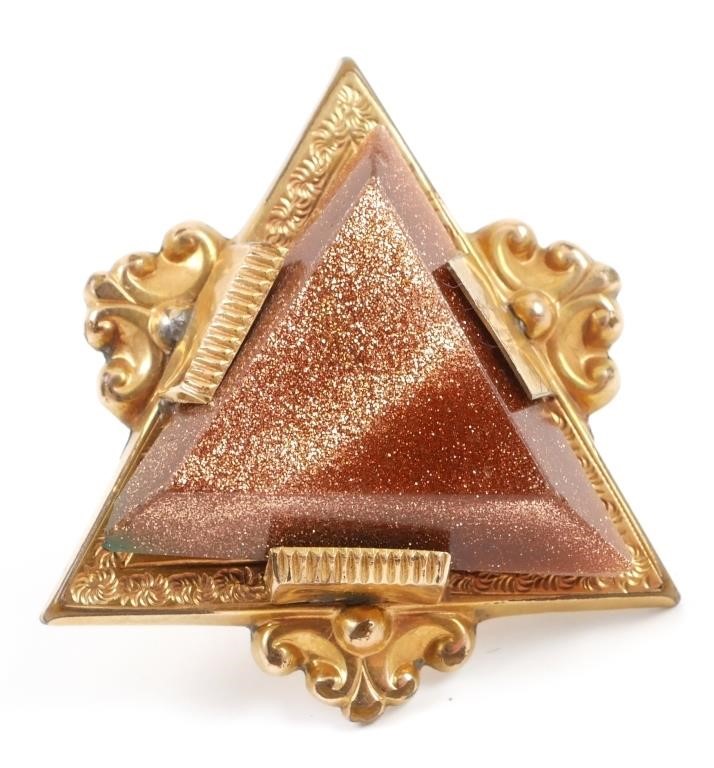 VICTORIAN GOLDSTONE TRIANGLE PENDANTPart