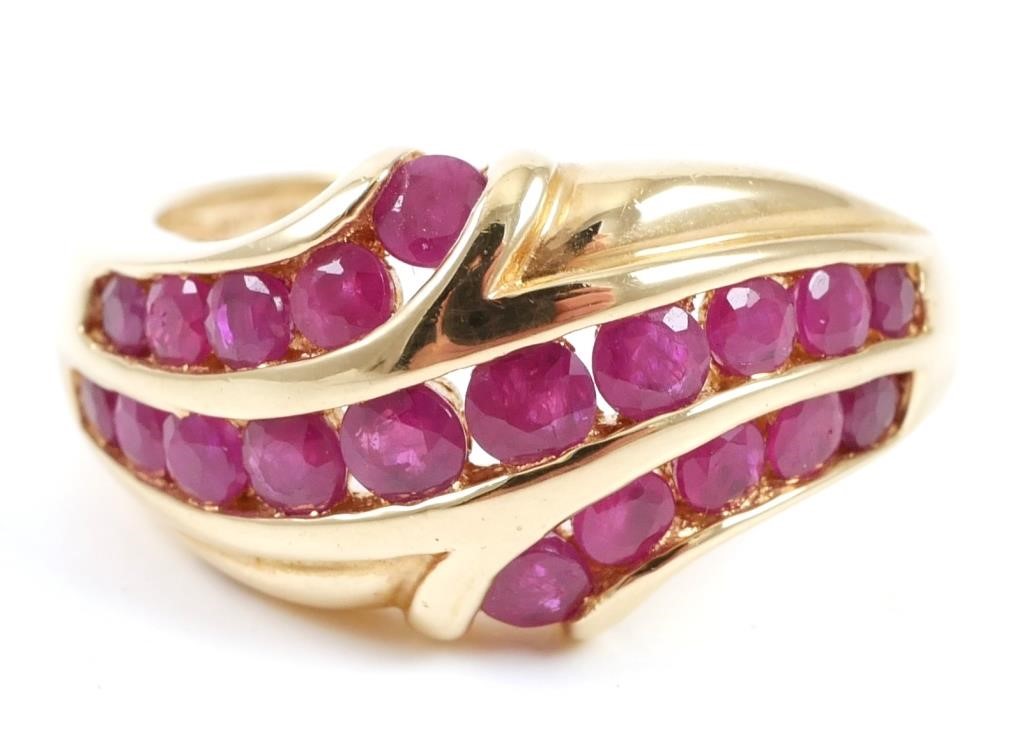 BURMESE RUBY 14K GOLD RINGFine