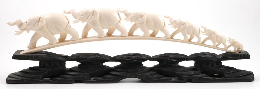 AFRICAN ELEPHANT IVORY BRIDGE TRAINVintage 365bca