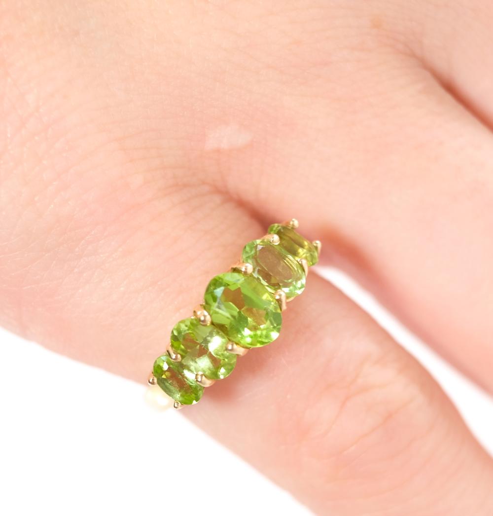 14K YELLOW GOLD PERIDOT RING SIZE 365bd5