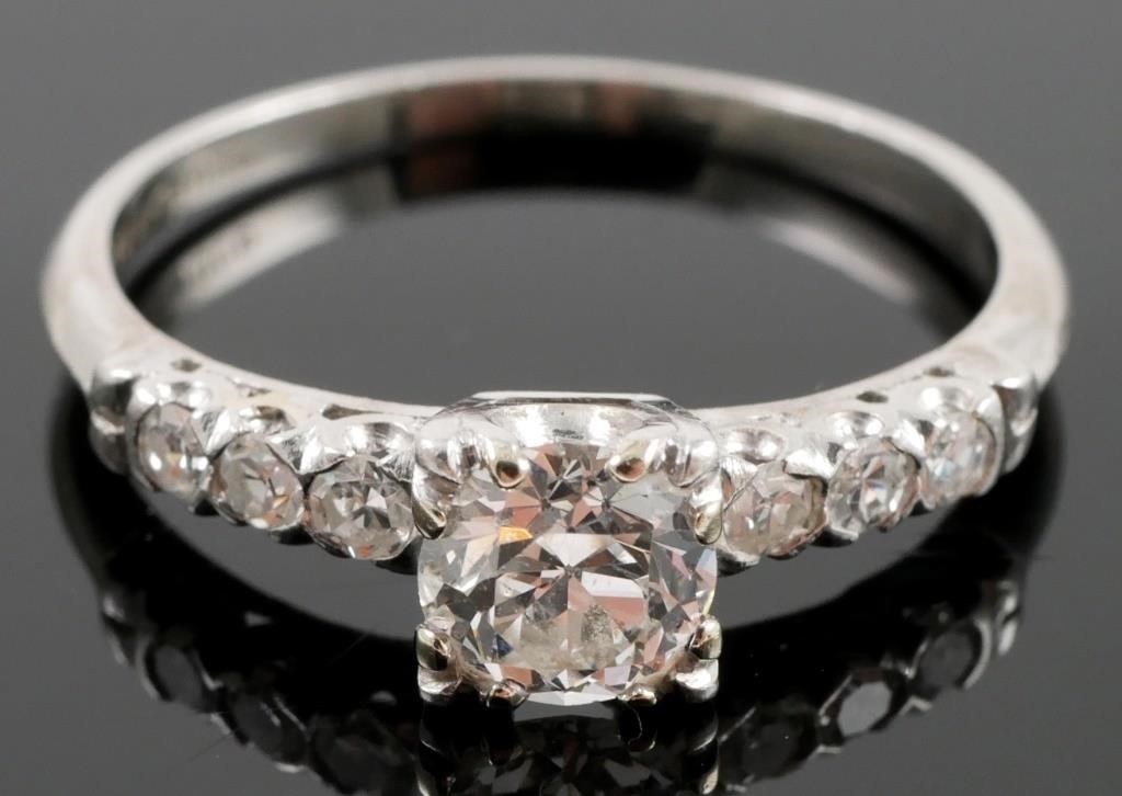 PLATINUM DIAMOND ENGAGEMENT RINGPlatinum 365f30