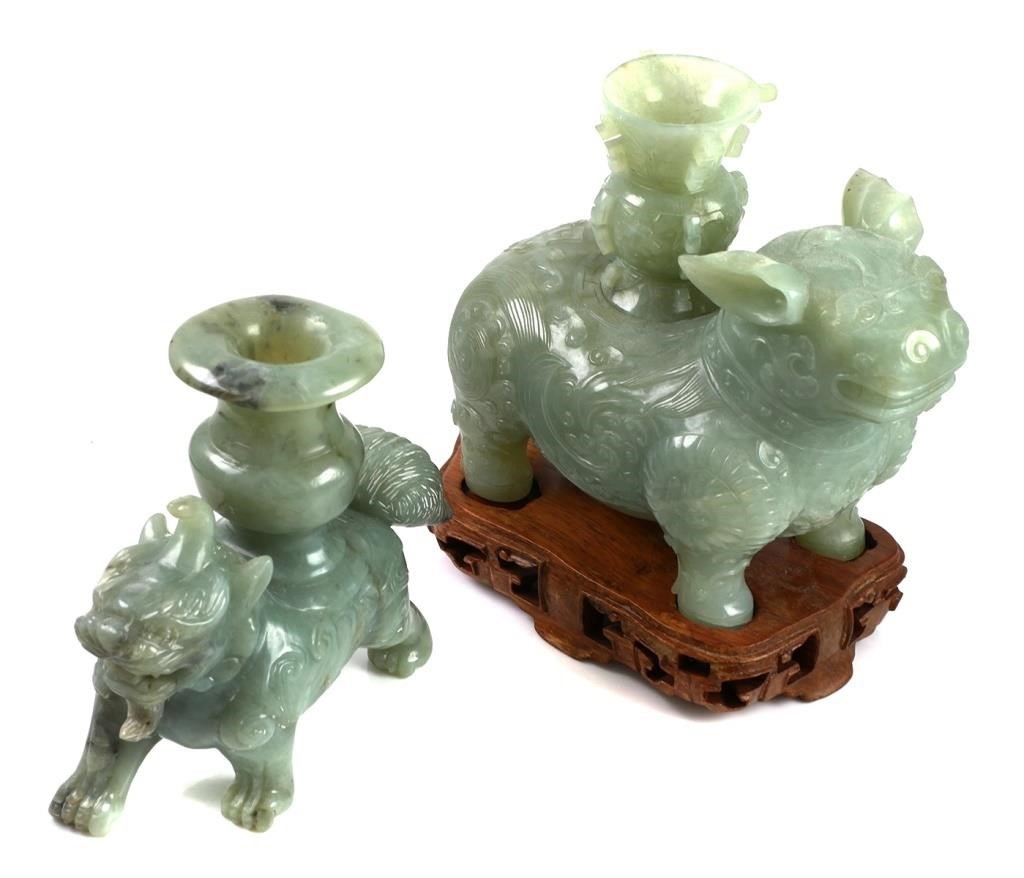  2 CHINESE CARVED JADE FOO DOGSTwo 366036