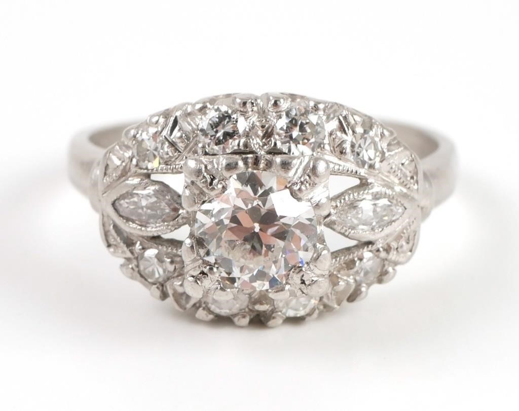 PLATINUM DIAMOND ENGAGEMENT RINGPlatinum 36605b