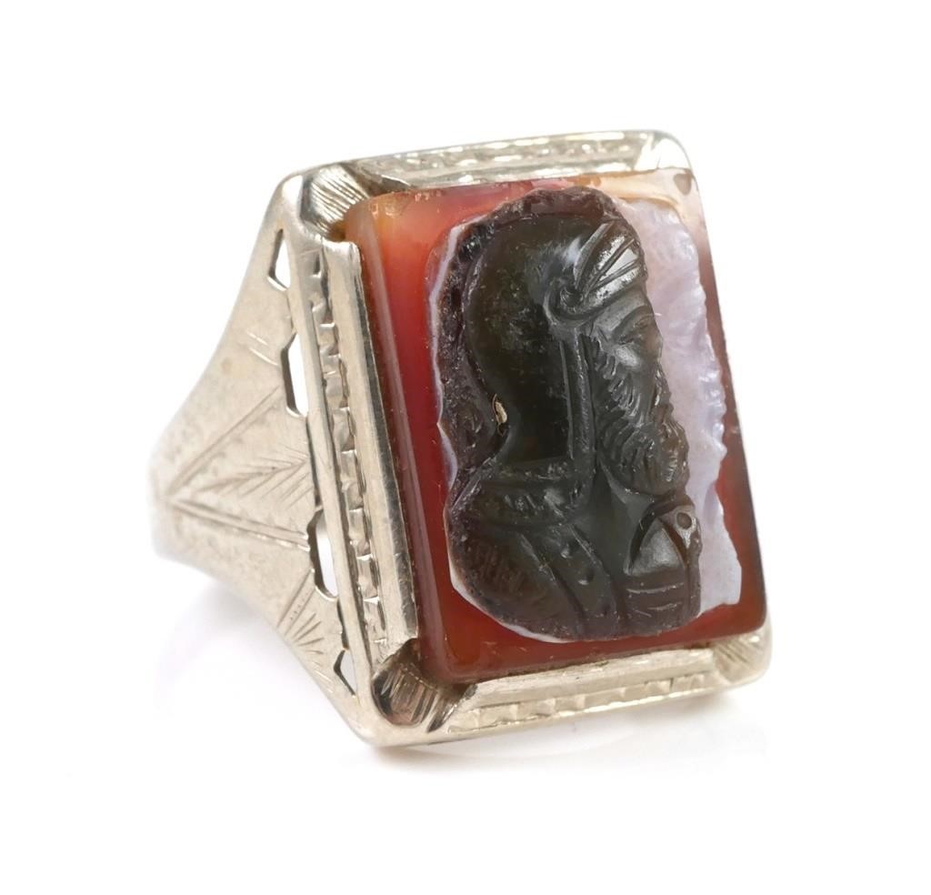 MEN S 14K RING WITH AGATE CAMEOVintage 3660b1