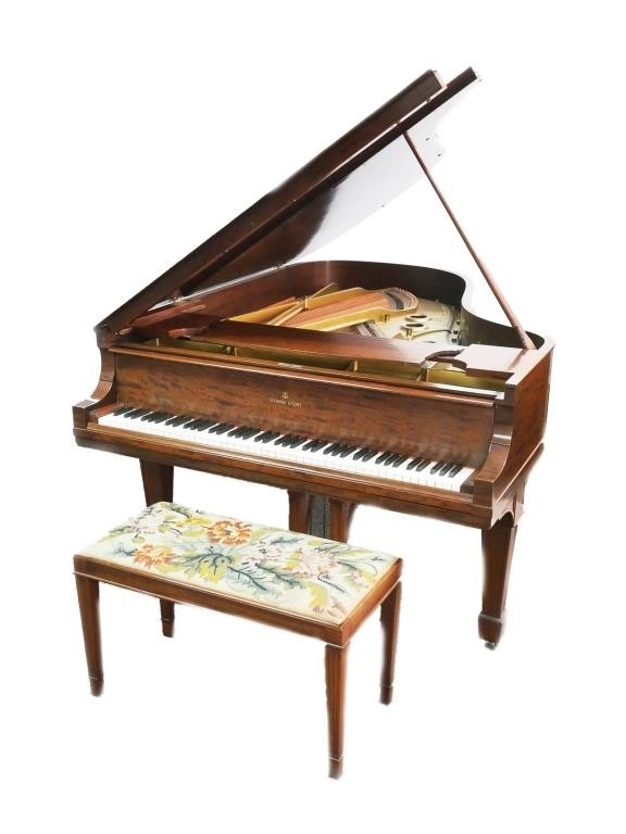 1920 STEINWAY & SONS BABY GRAND PIANO1920