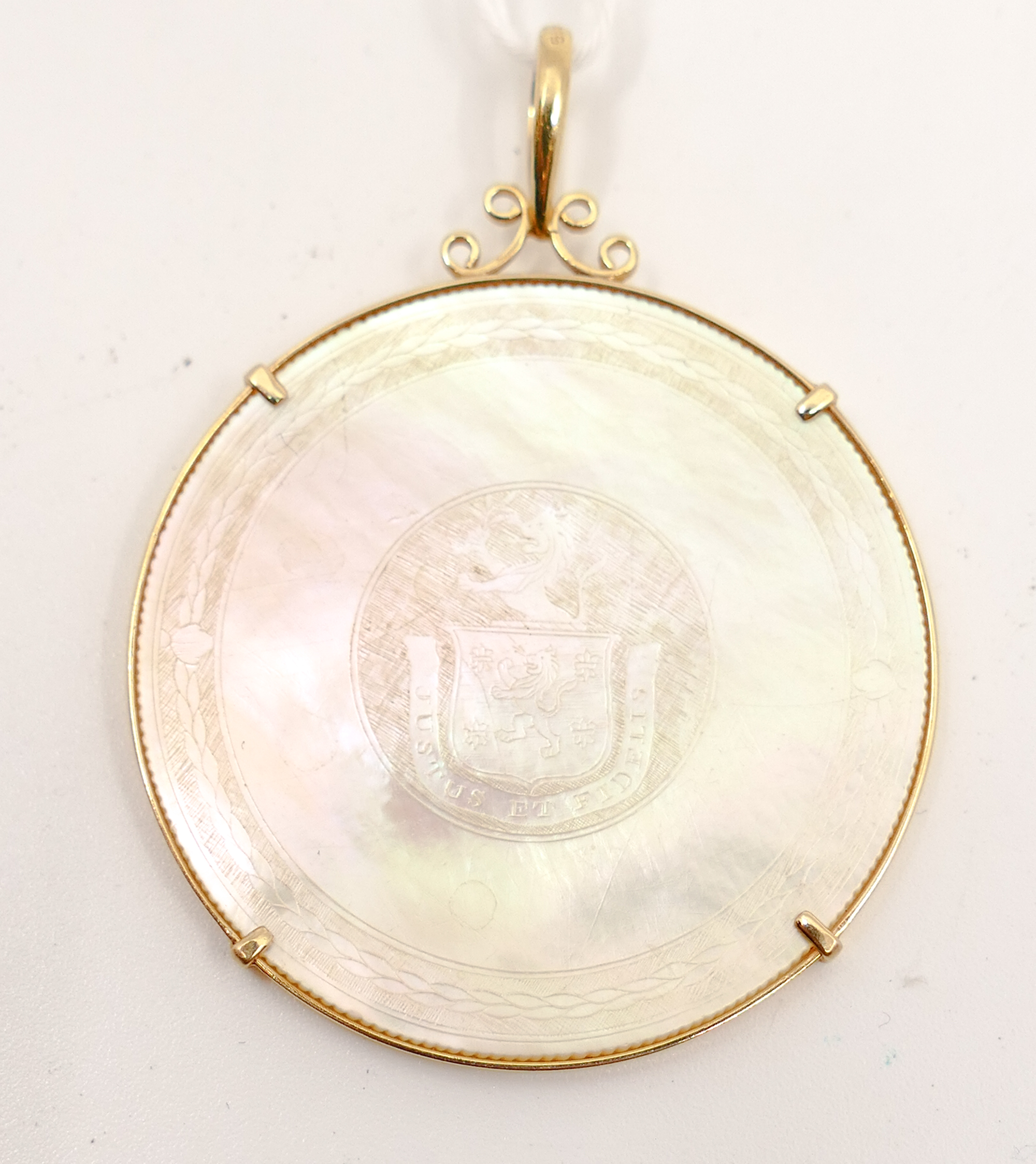 14K Qianlong Era Mother of Pearl 368955