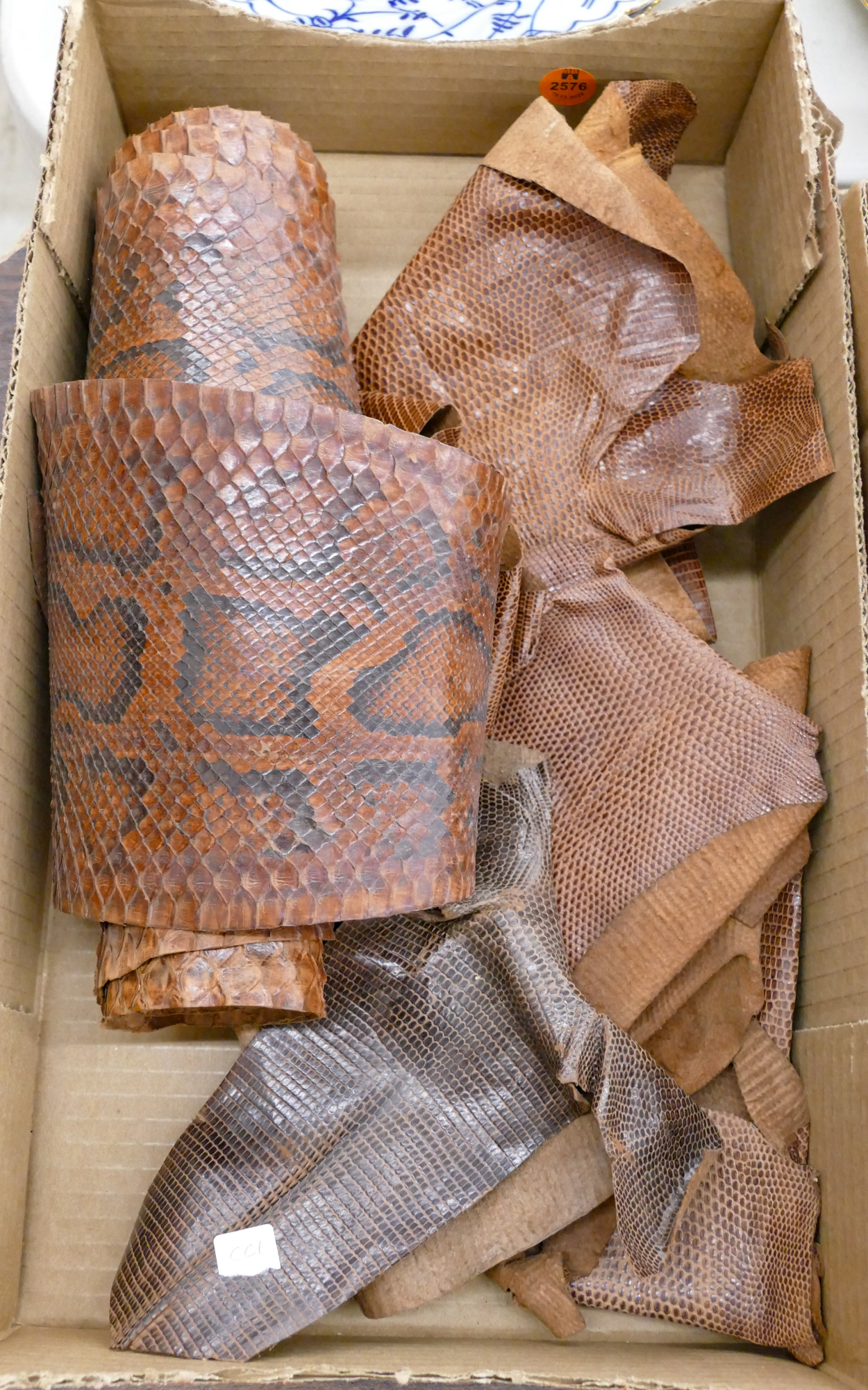 Box Vintage Snake Skin Leathers