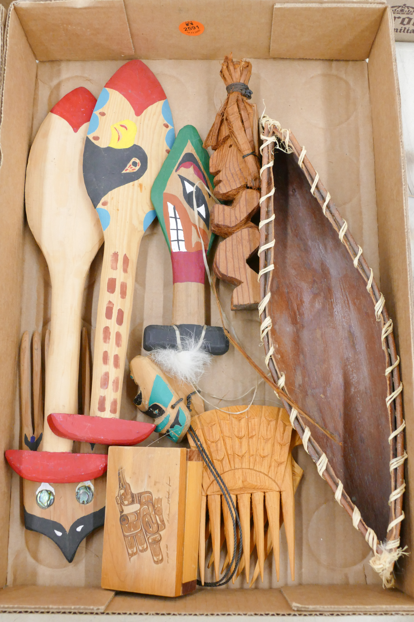 Box Northwest Coast Small Paddles