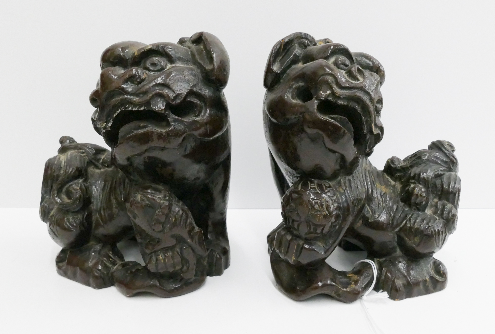 Pair Old Chinese Carved Wood Foo 368a3e