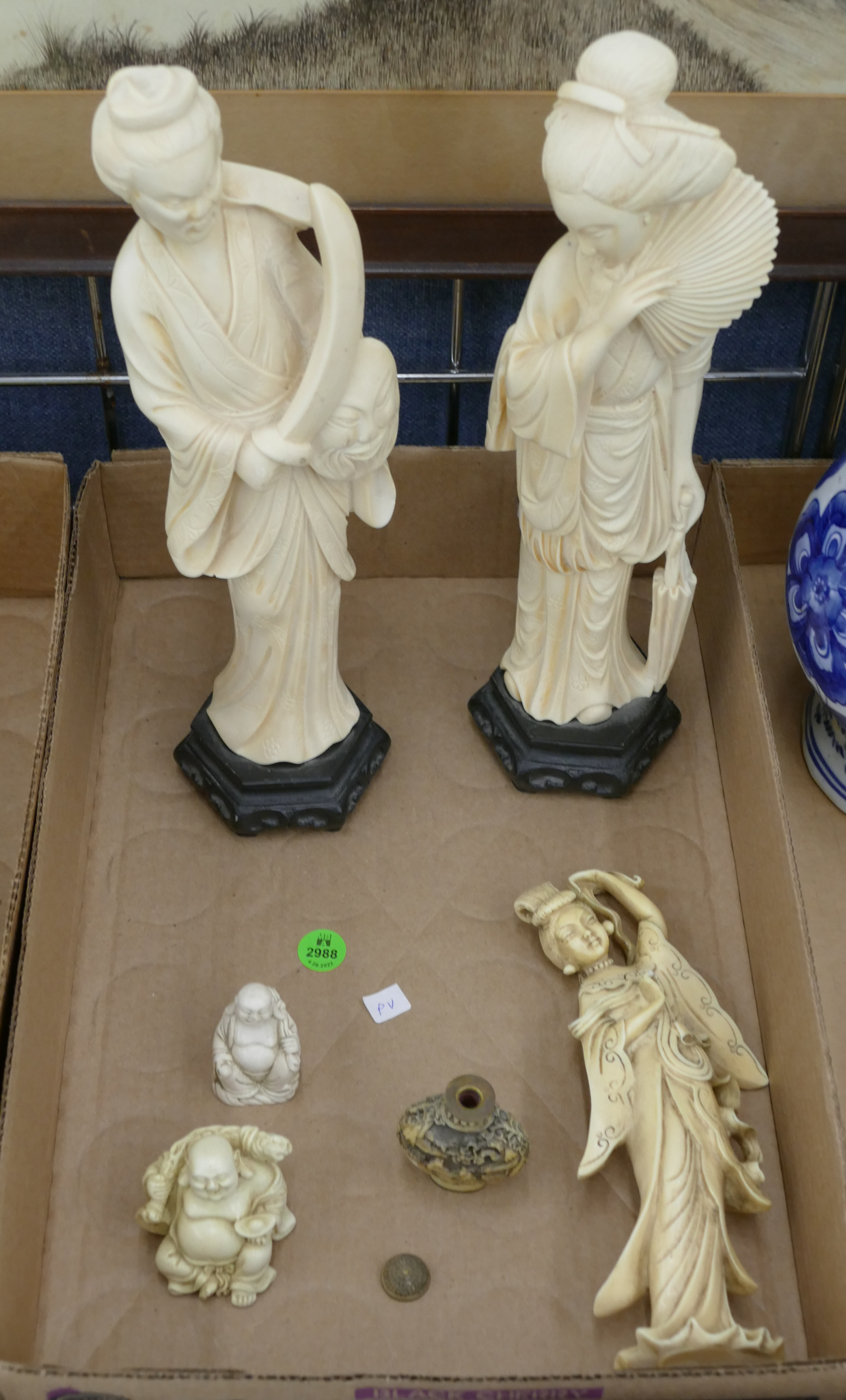 Box Chinese Resin Figures