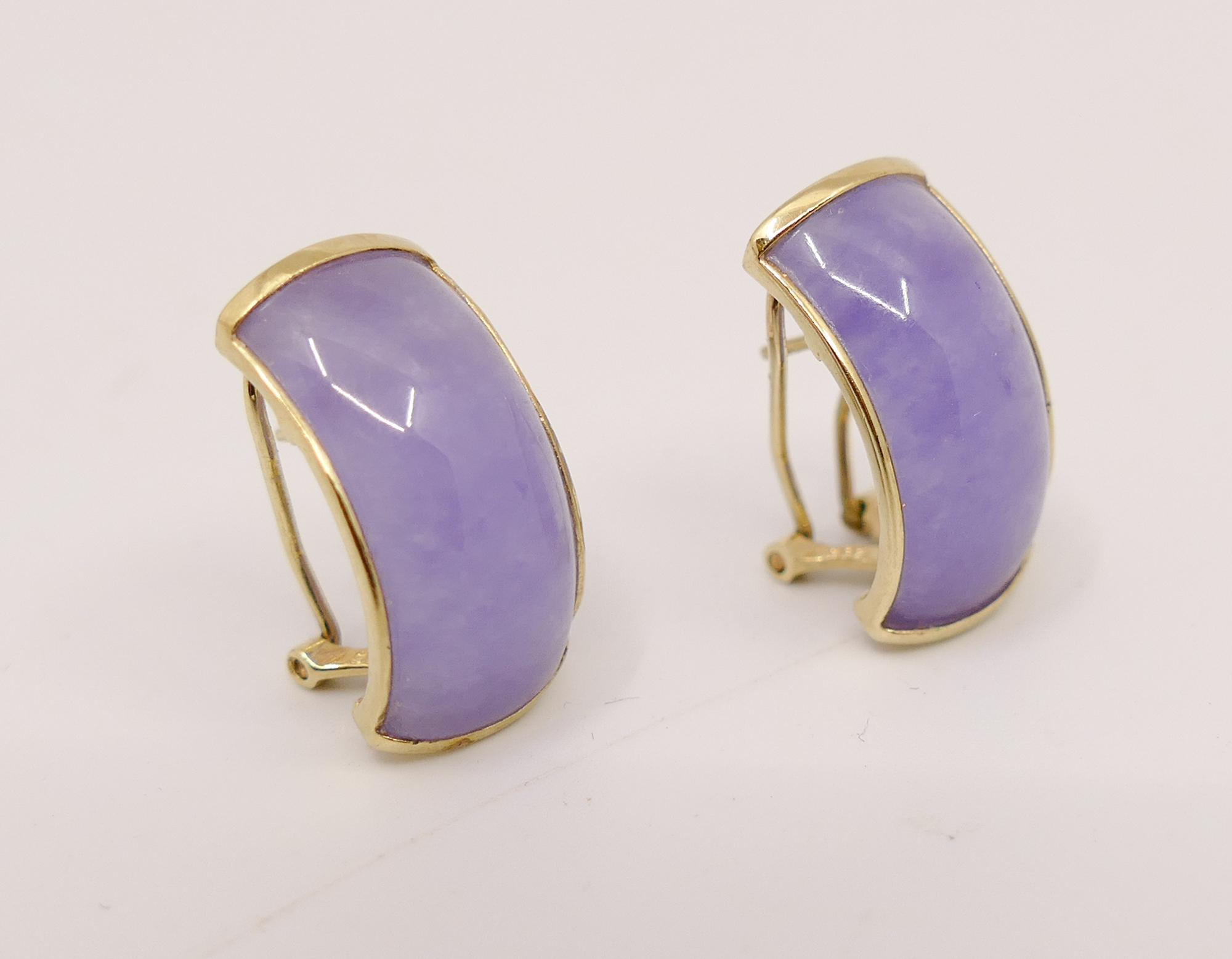 Pair 14K Lavender Jade Earrings  368d55