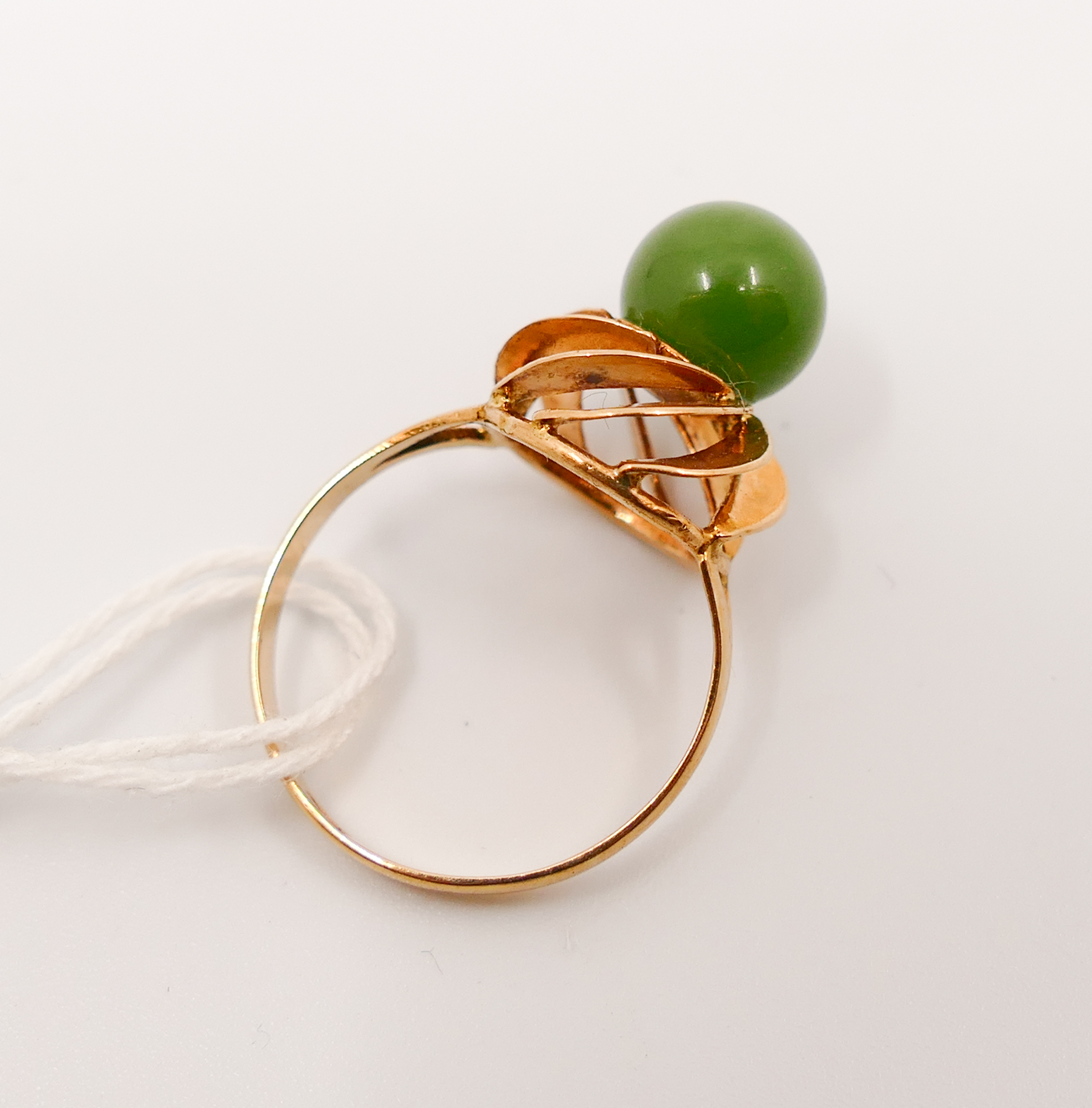 Ladies 14K Jade Ball Ring Size 368d5c