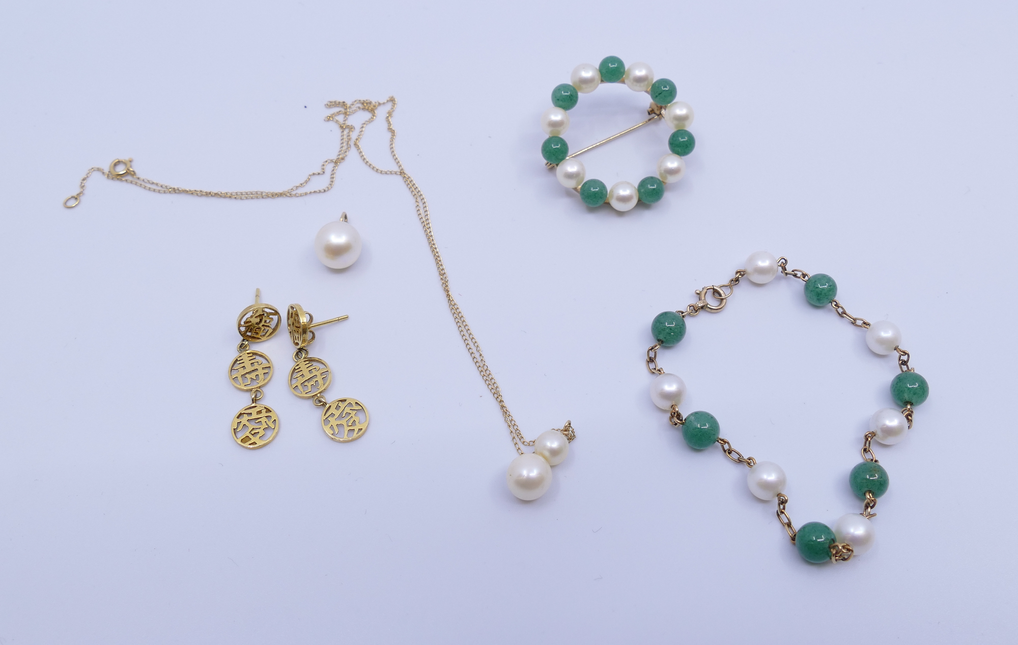 Box 14K Gold Jade and Real Pearl 368d67