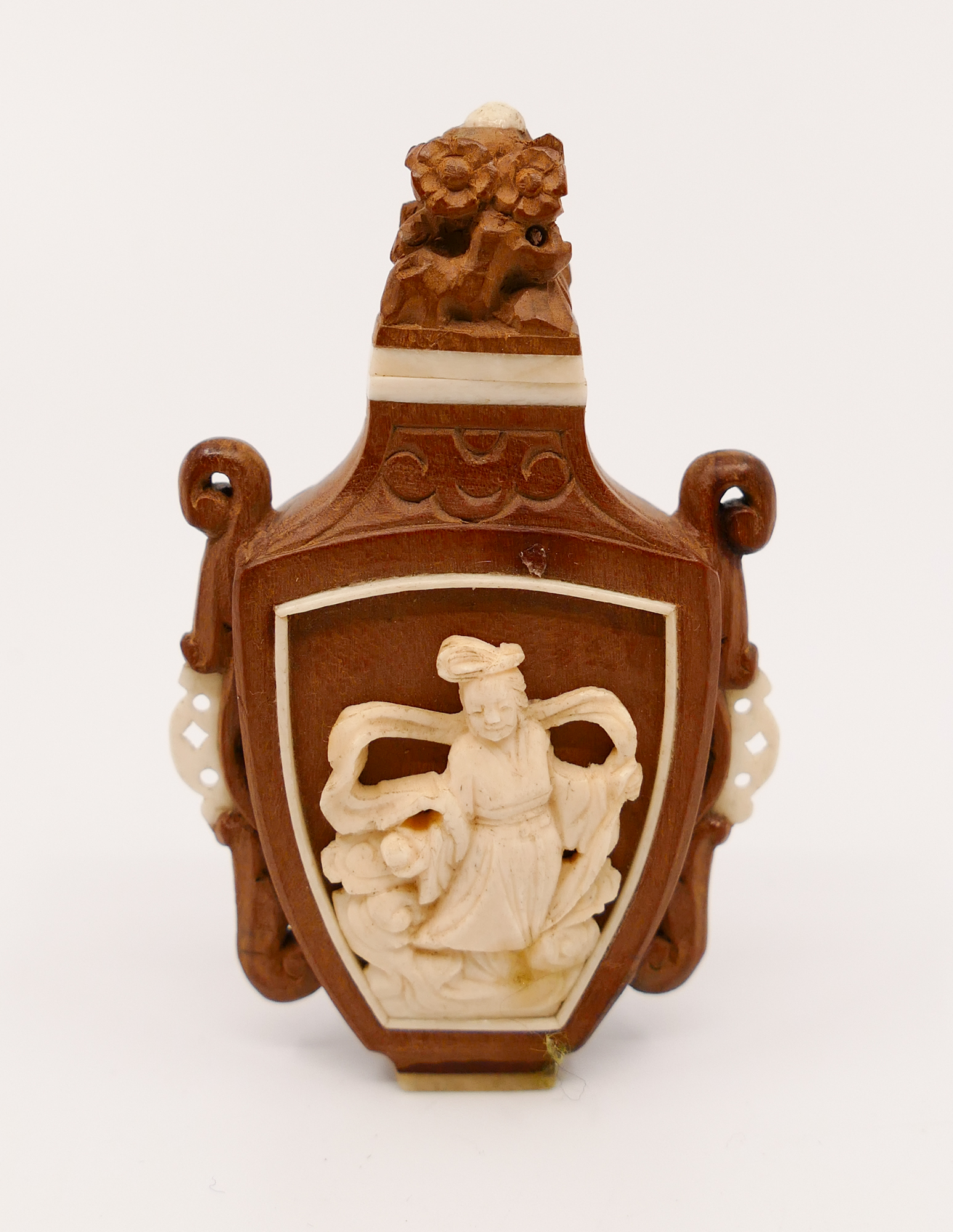 Old Chinese Boxwood Carved Snuff