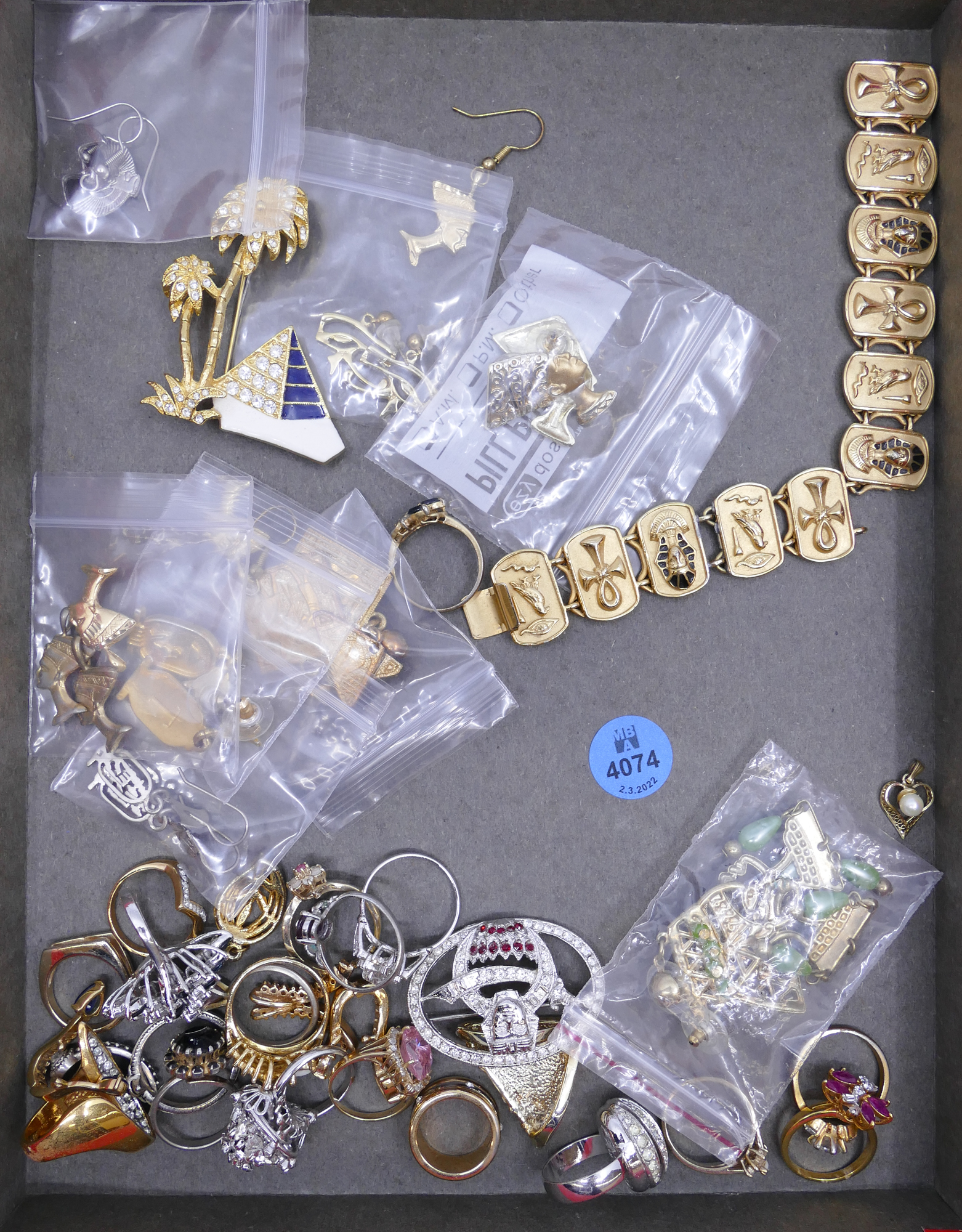 Box Costume Rings and Egyptian 368d9b