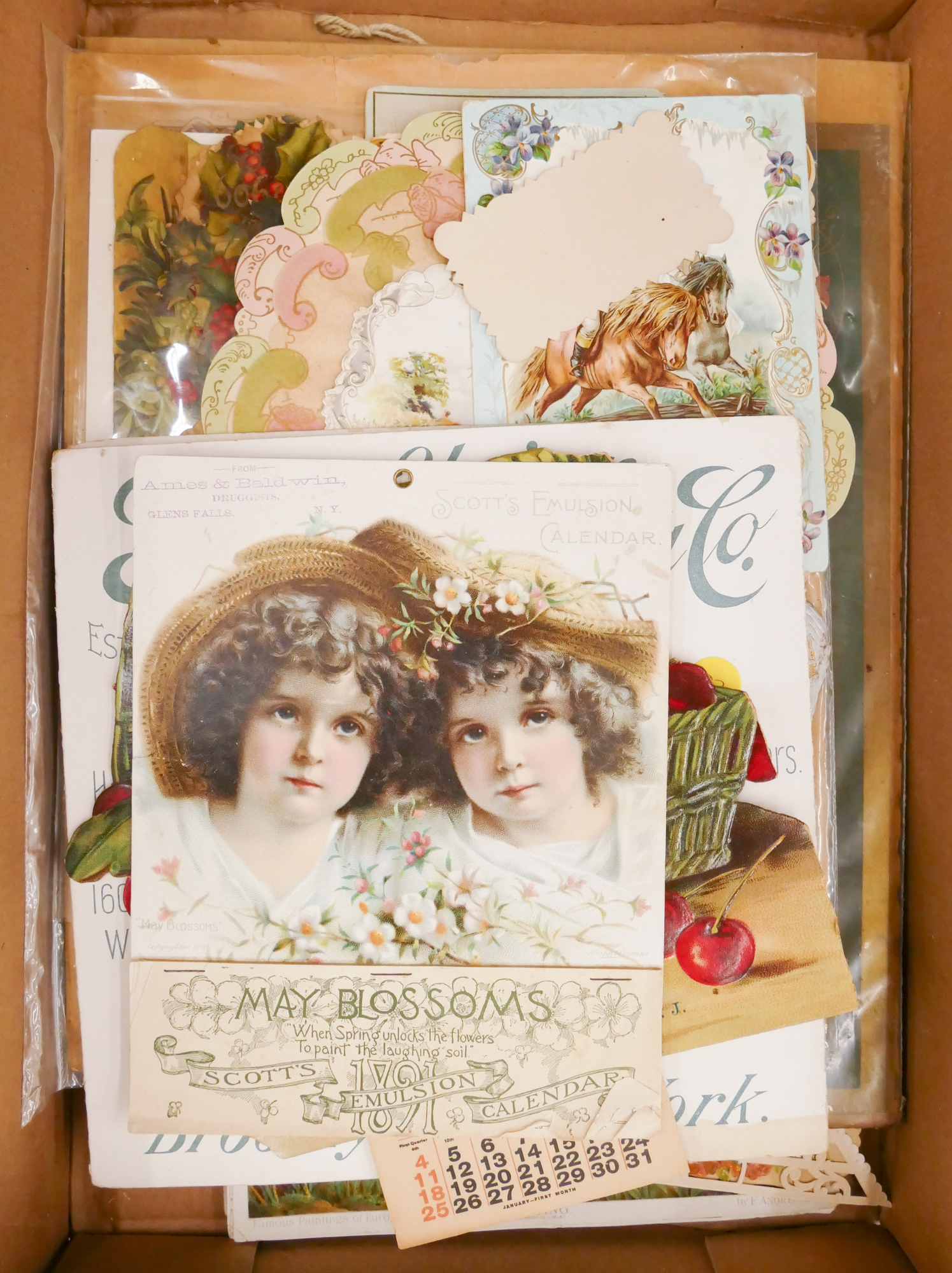Box Antique Valentines and Calendar