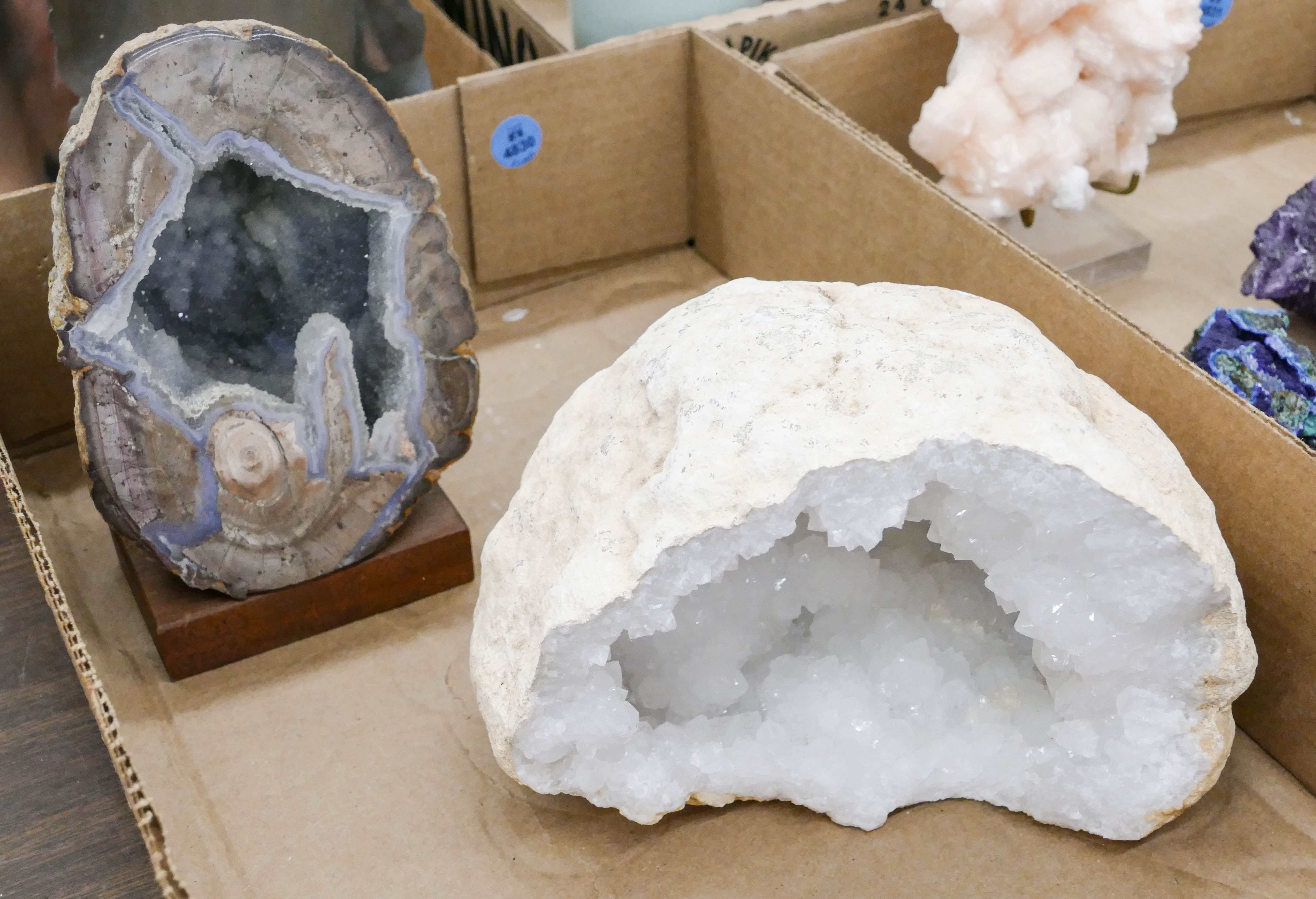 Box 2pc Geode Crystals