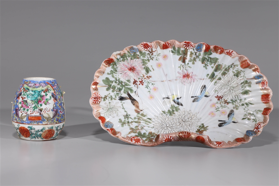 Two Chinese enameled porcelains  3690e9