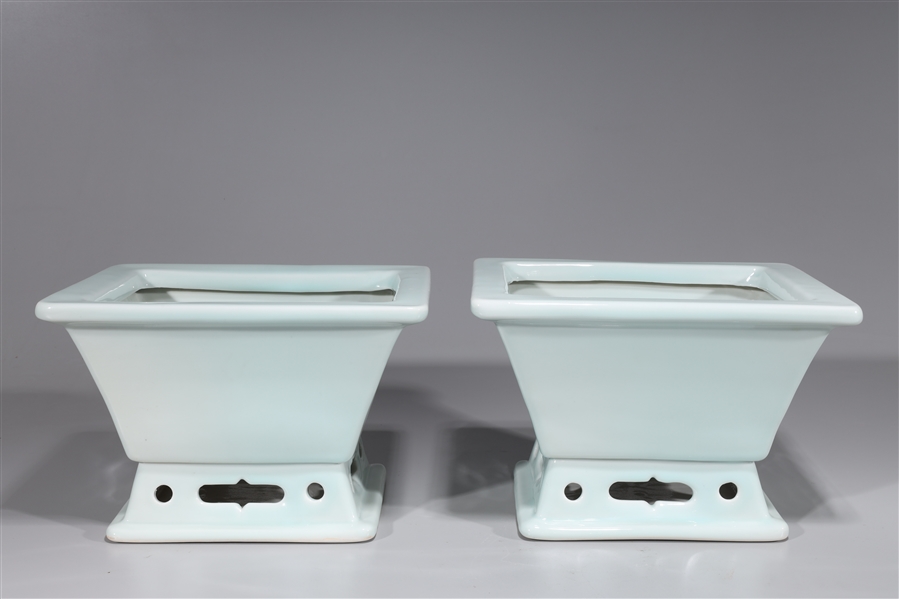 Pair of Chinese porcelain basins;