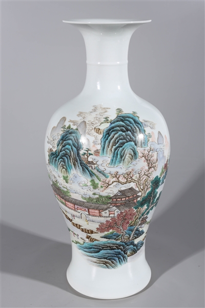 Chinese enameled porcelain vase  369146