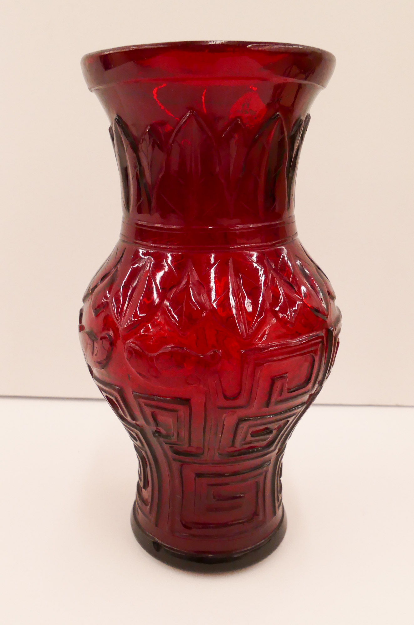 Chinese Old Carved Red Peking Glass 369280