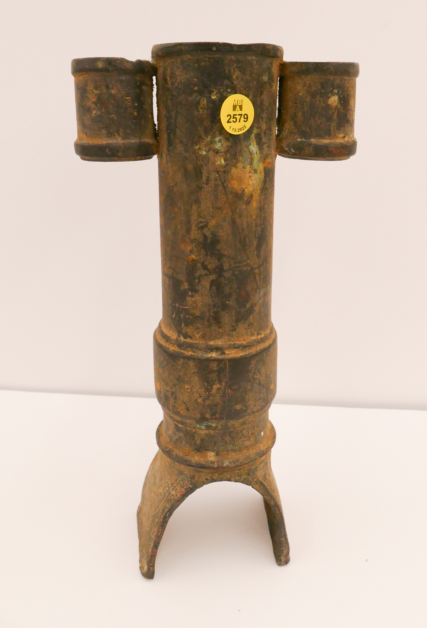 Chinese Archaic Bronze Arrow Vase
