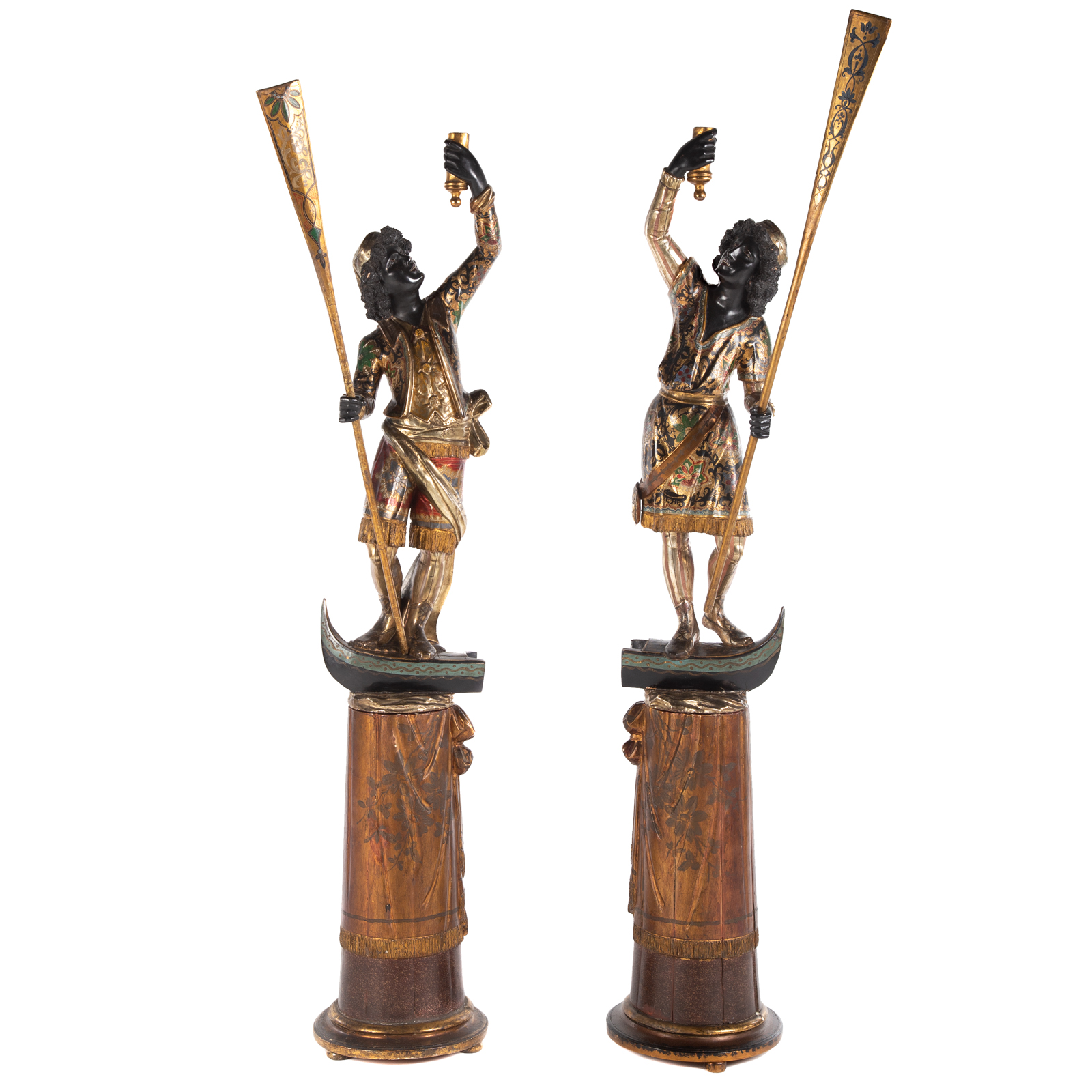 A PAIR OF VENETIAN STYLE CARVED 36955c