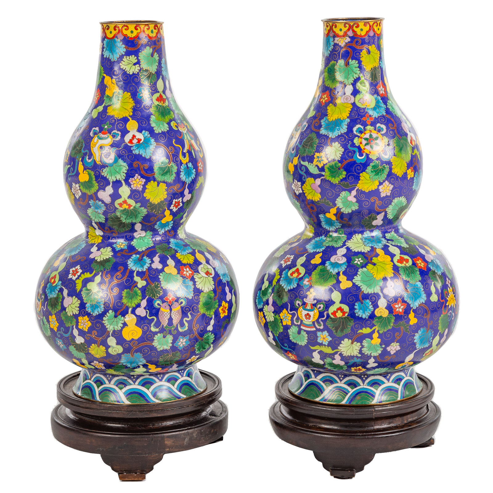 A PAIR OF MASSIVE CHINESE CLOISONNE 3696d0