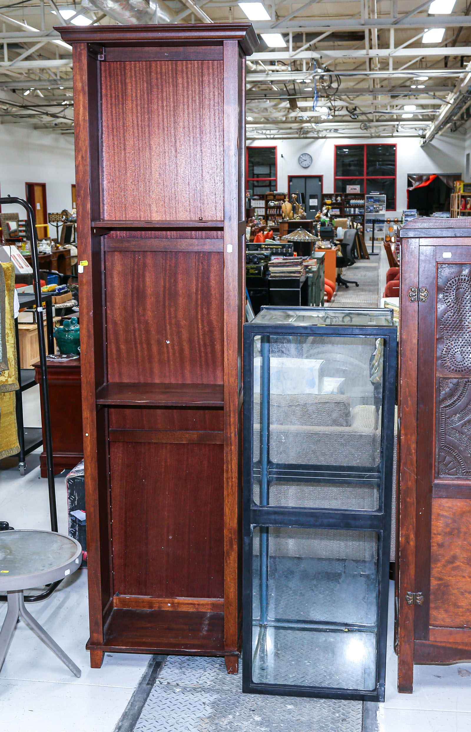 NARROW BOOKCASE & A LARGE FISH