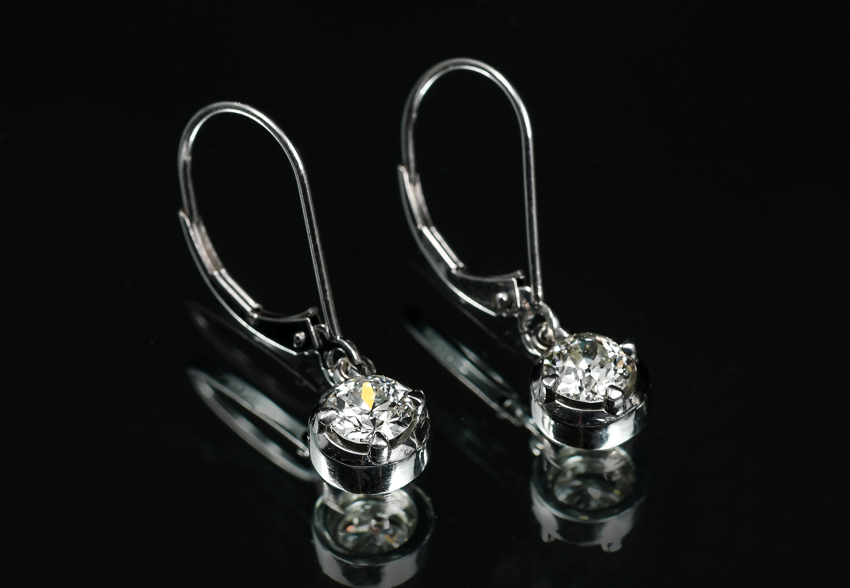 PLATINUM DIAMOND EARWIRES Each 3697a5