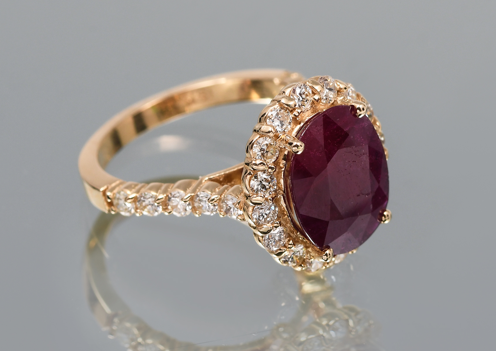 18K YELLOW GOLD RUBY AND DIAMOND 3697d7