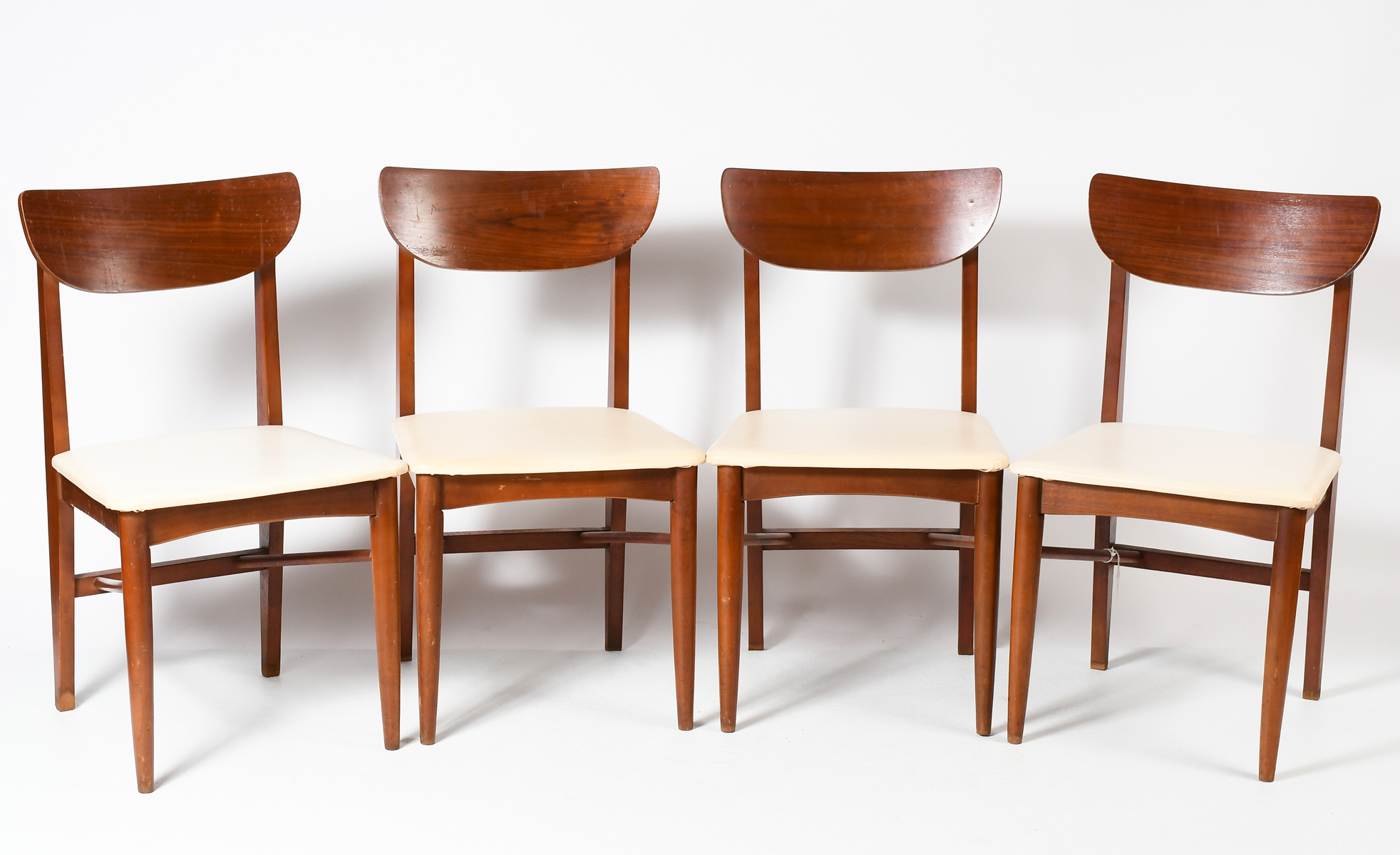 FOUR MID CENTURY DINING CHAIRS  3697fc