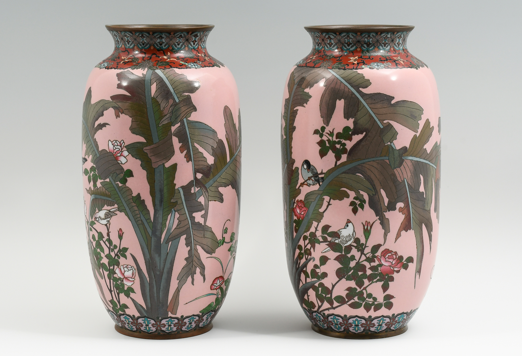 PAIR JAPANESE PINK & FLORAL MOTIF