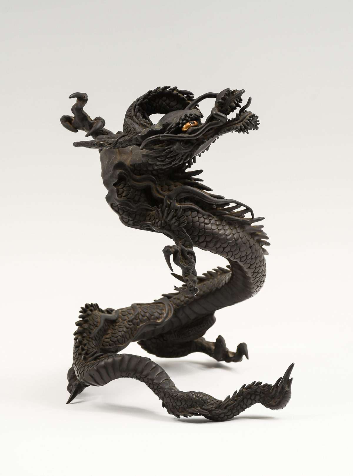 SIGNED JAPANESE BRONZE DRAGON SCULPTURE  369920